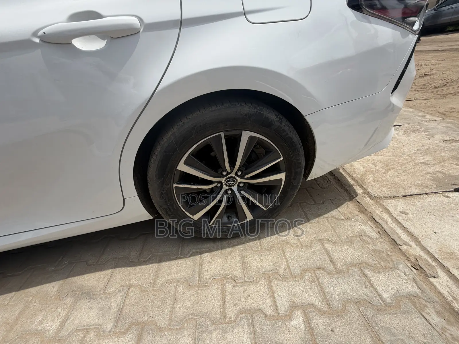 Toyota Camry 2021 White
