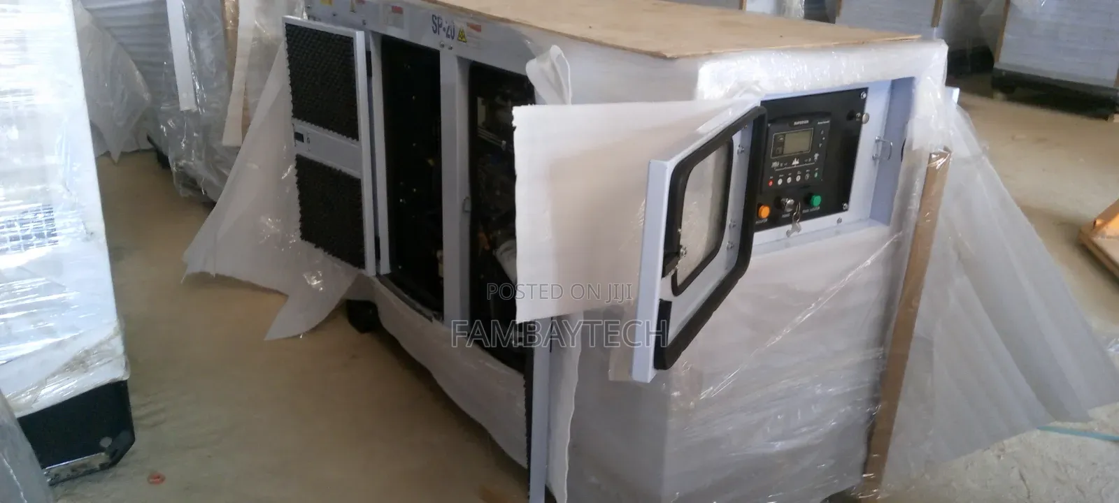 Premium Perkins 20kva Soundproof Gen Set