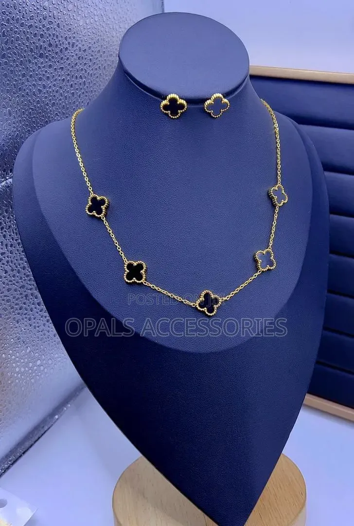Four-Leaf Clover Jewelry Set With Crystal Station Necklace Earrings