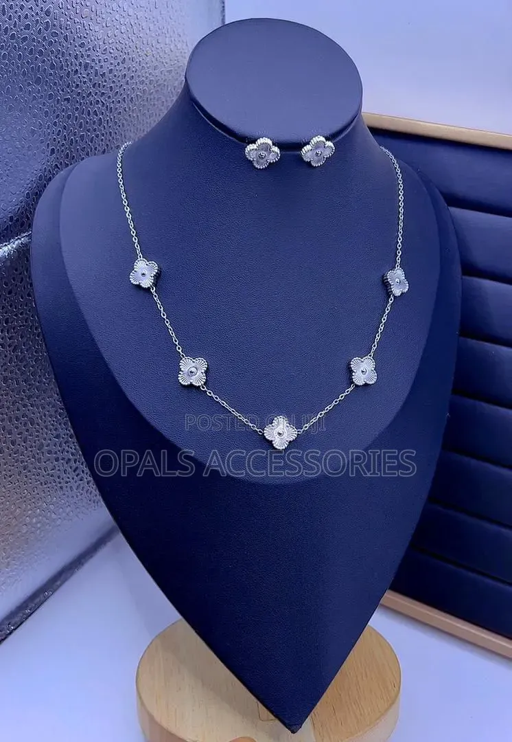 Four-Leaf Clover Jewelry Set With Crystal Station Necklace Earrings