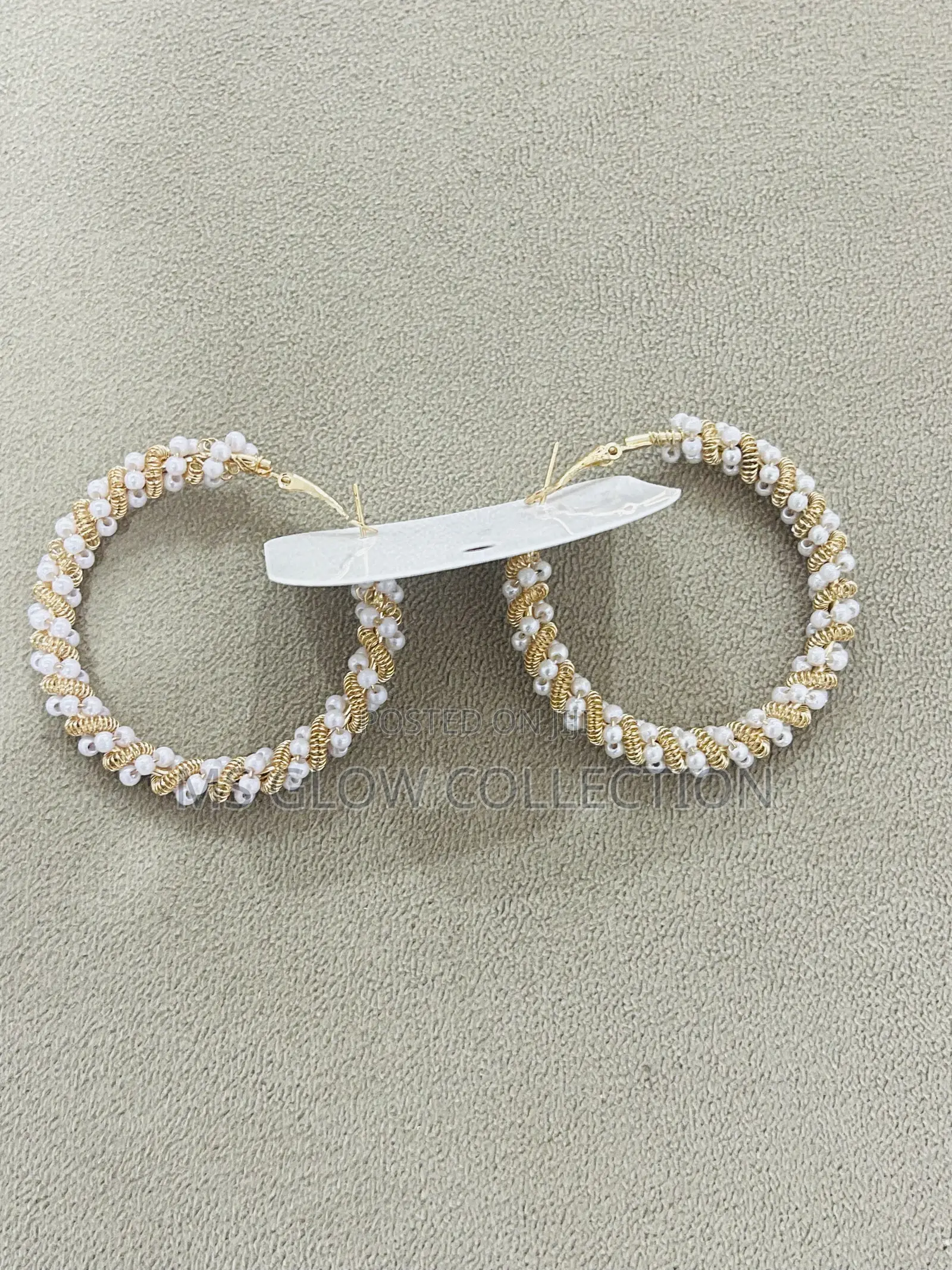 Pearl Rim Earrings