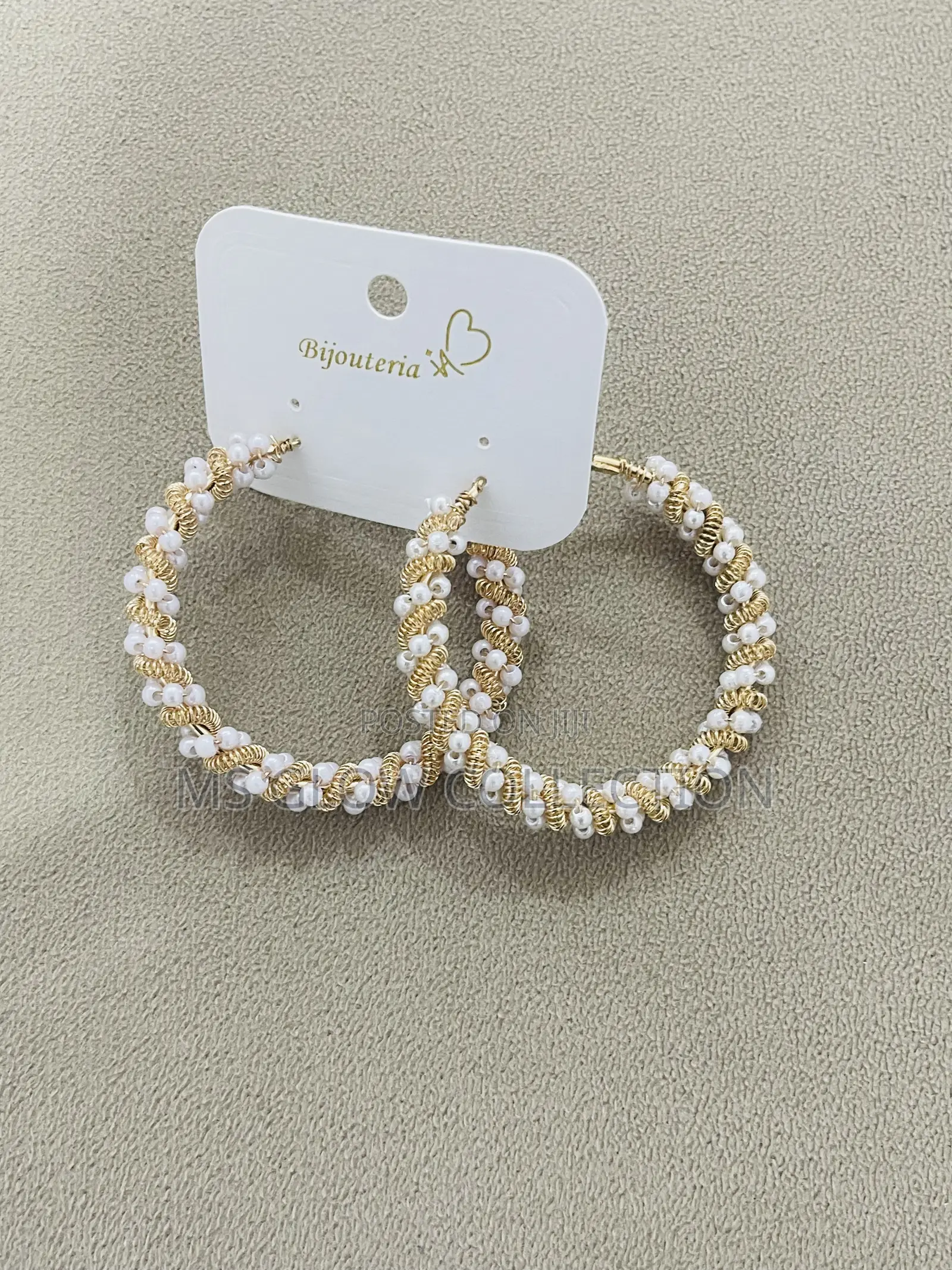 Pearl Rim Earrings
