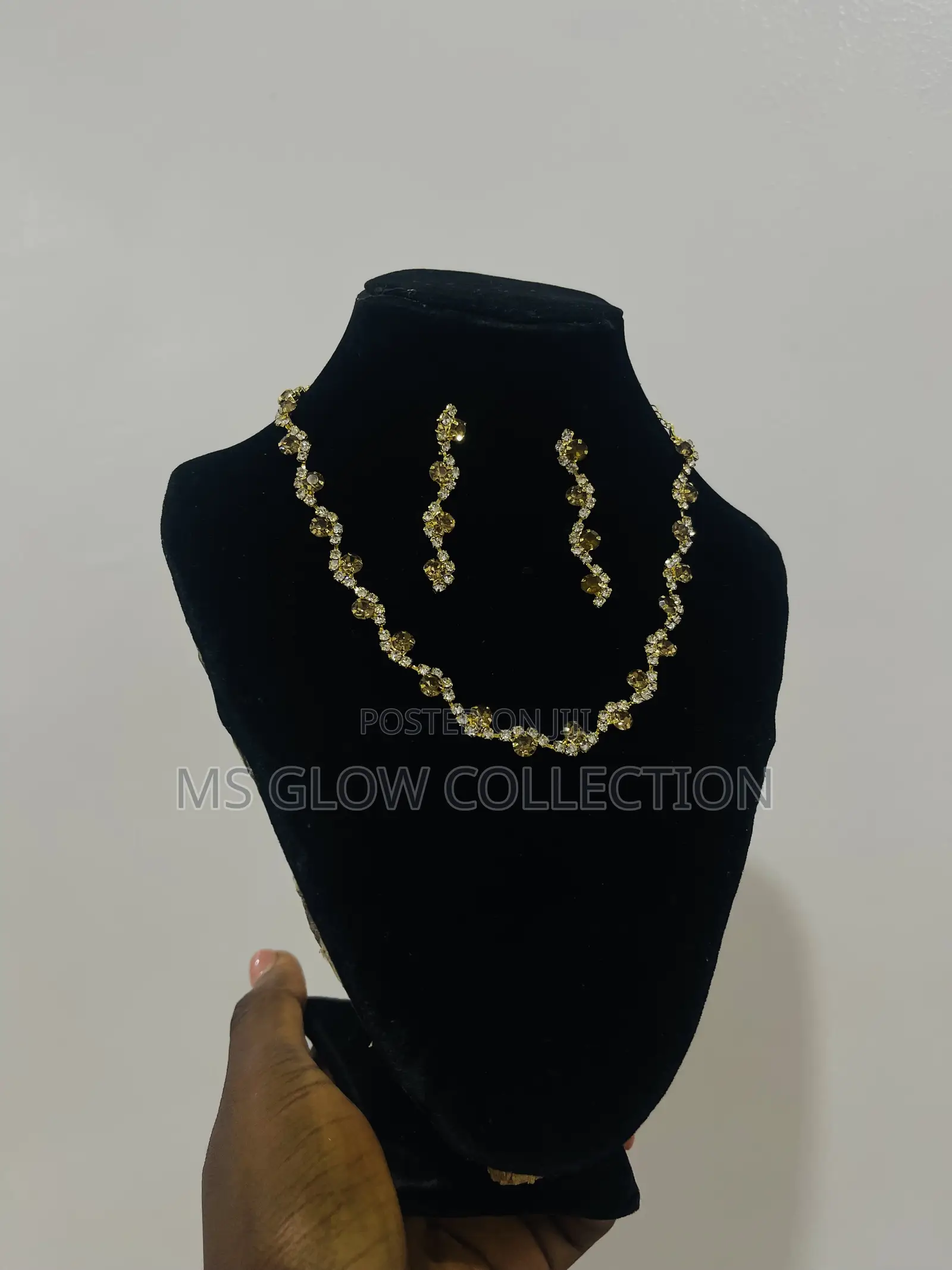 Necklace and Earring Set for Occasion/Casual
