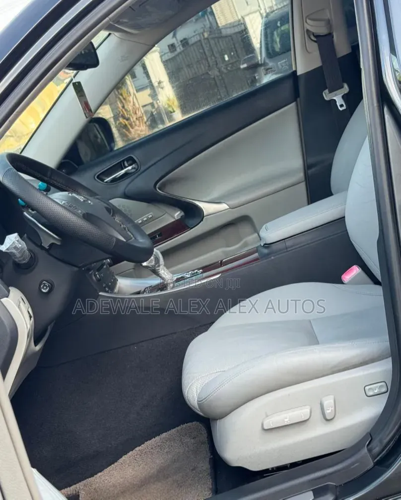 Lexus IS 2008 Gray