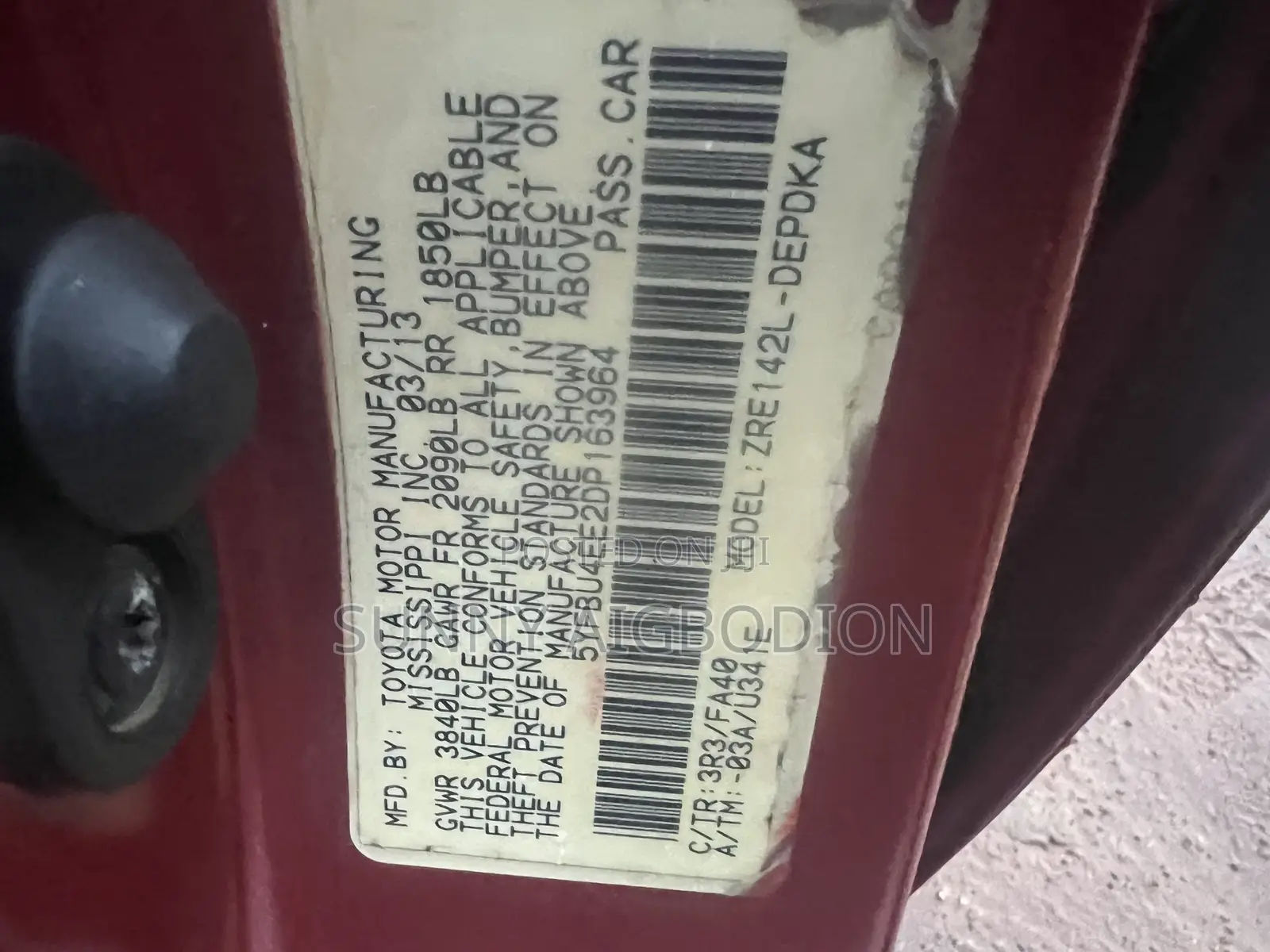 Toyota Corolla LE 4dr Sedan (1.8L 4cyl 4A) 2013 Red