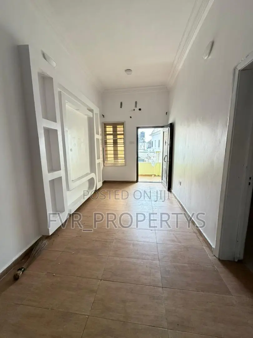 Mini Flat in Cluster, Ikota for rent