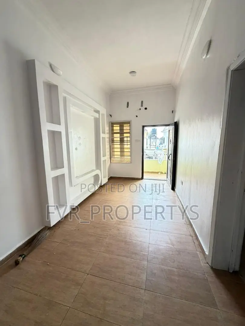 Mini Flat in Cluster, Ikota for rent