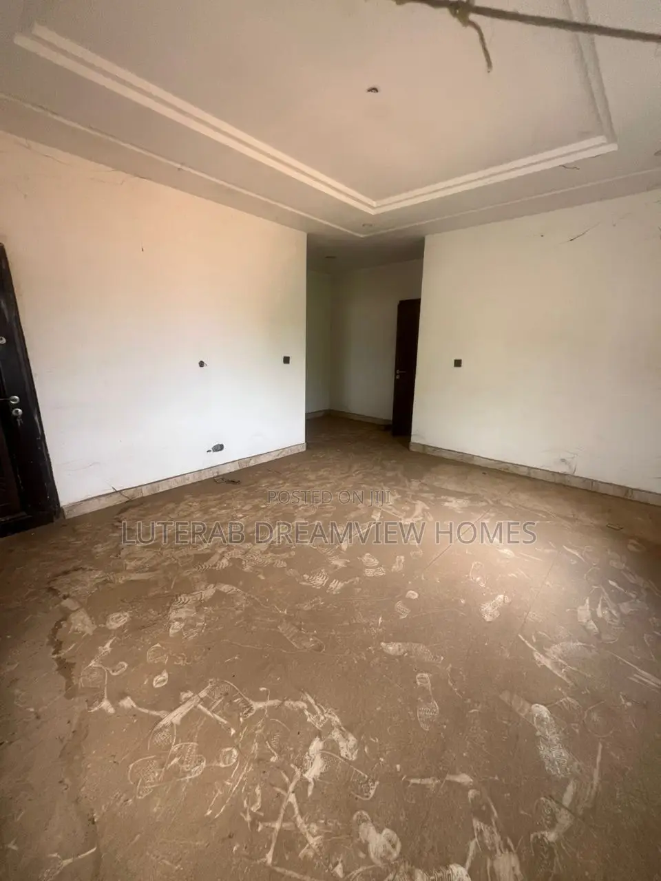 4bdrm Townhouse/Terrace in Jahi for sale