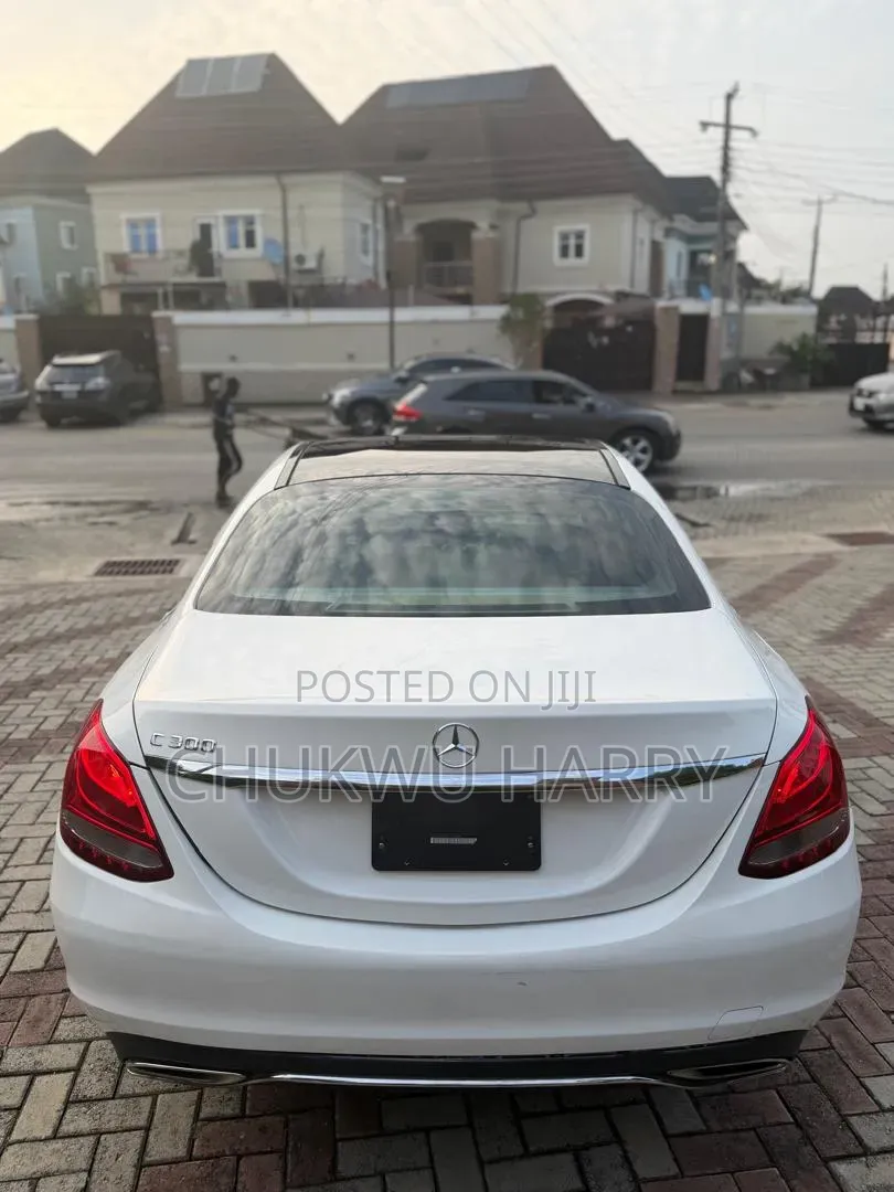 Mercedes-Benz C300 2016 White
