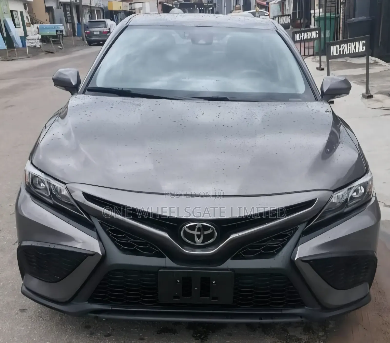 Toyota Camry 2024 Gray