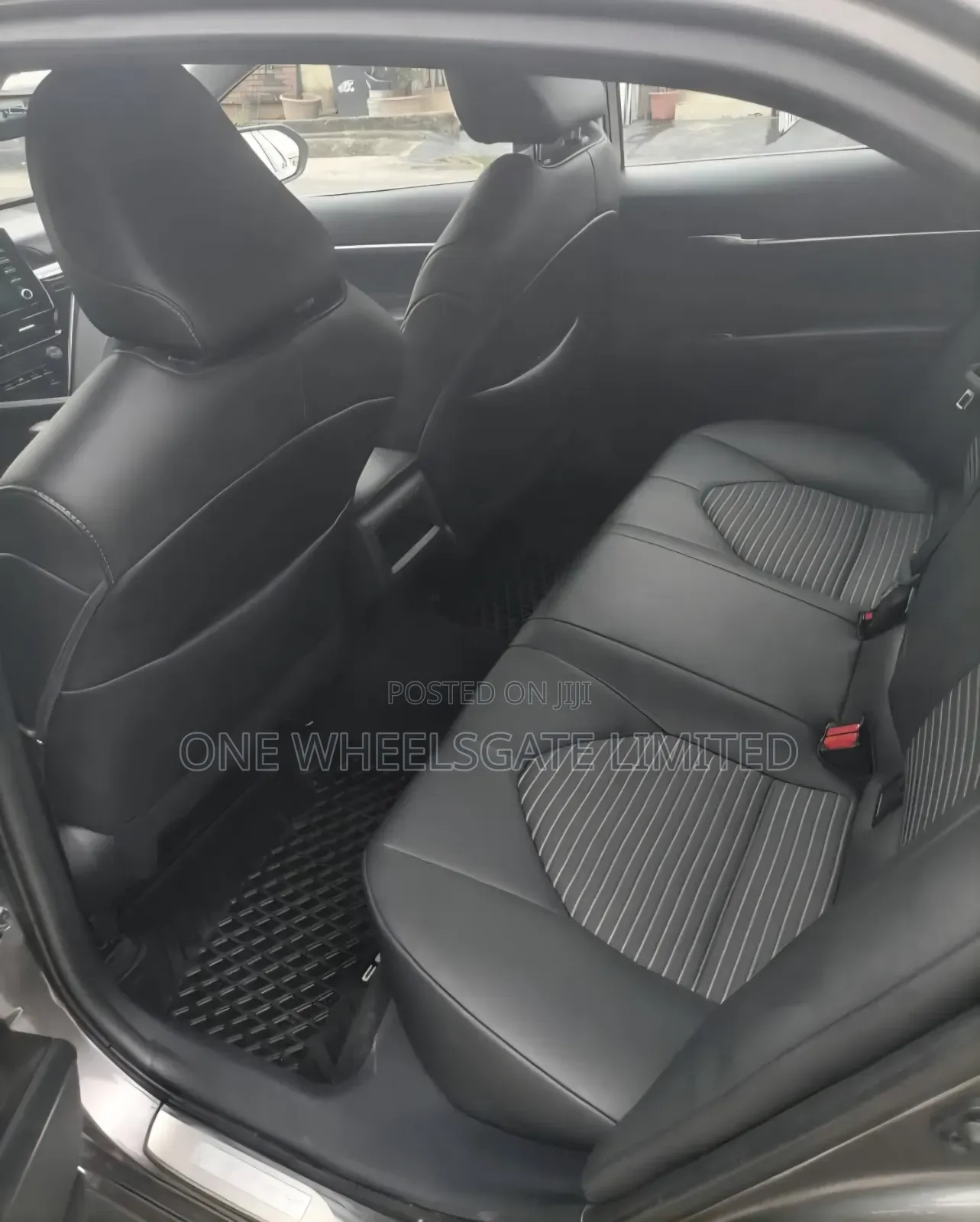 Toyota Camry 2024 Gray
