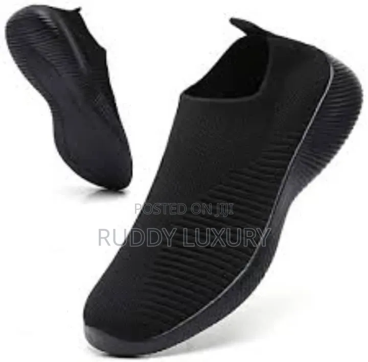Premium Black Slip-on Knit Sneakers