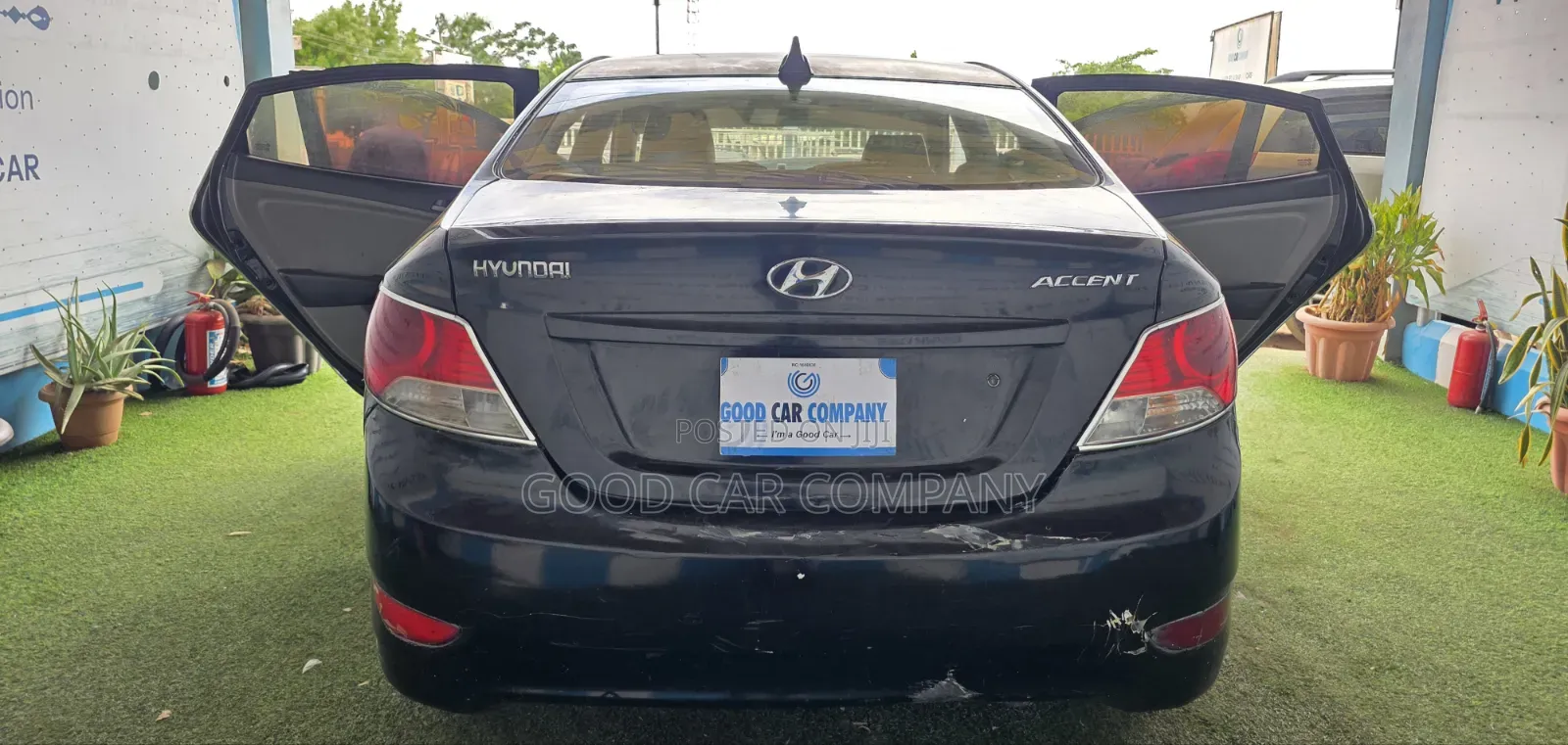 Hyundai Accent 2012 Black
