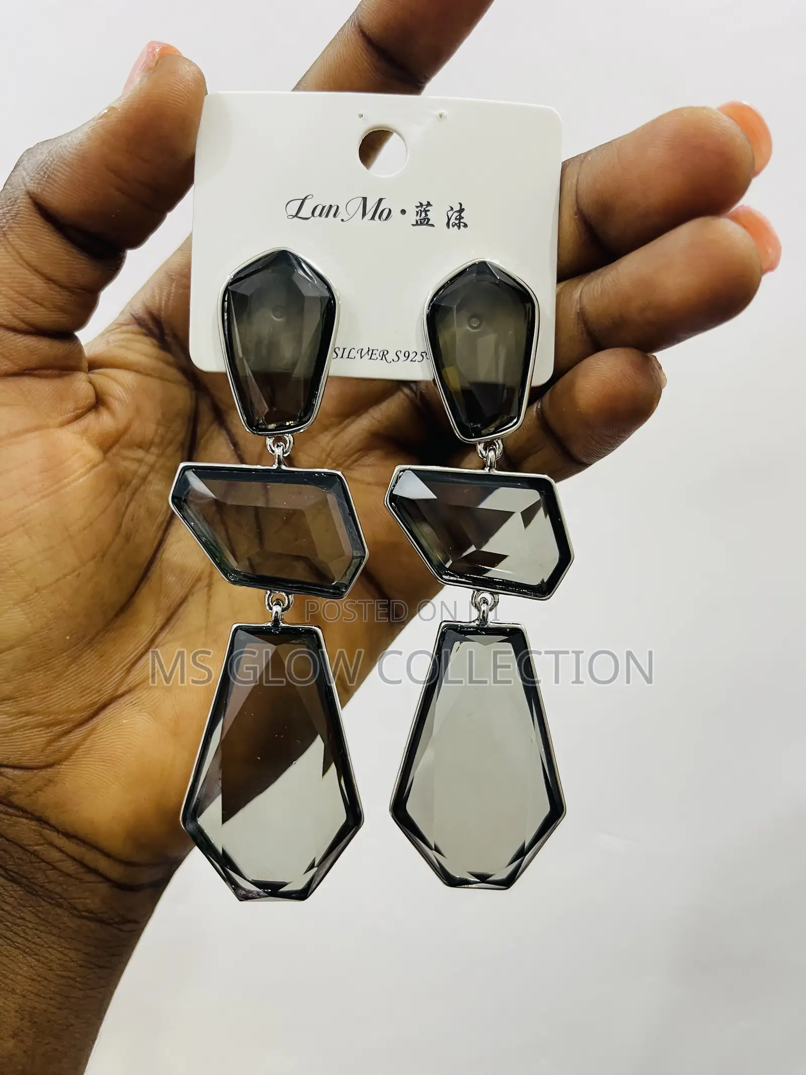 Black Crystal Dropping Earrings