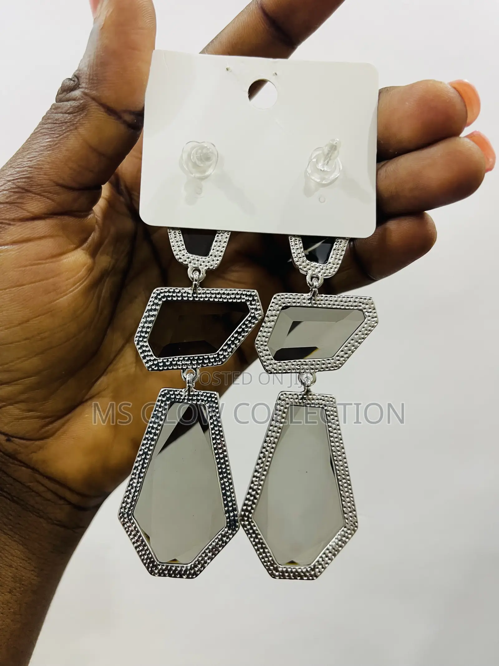Black Crystal Dropping Earrings