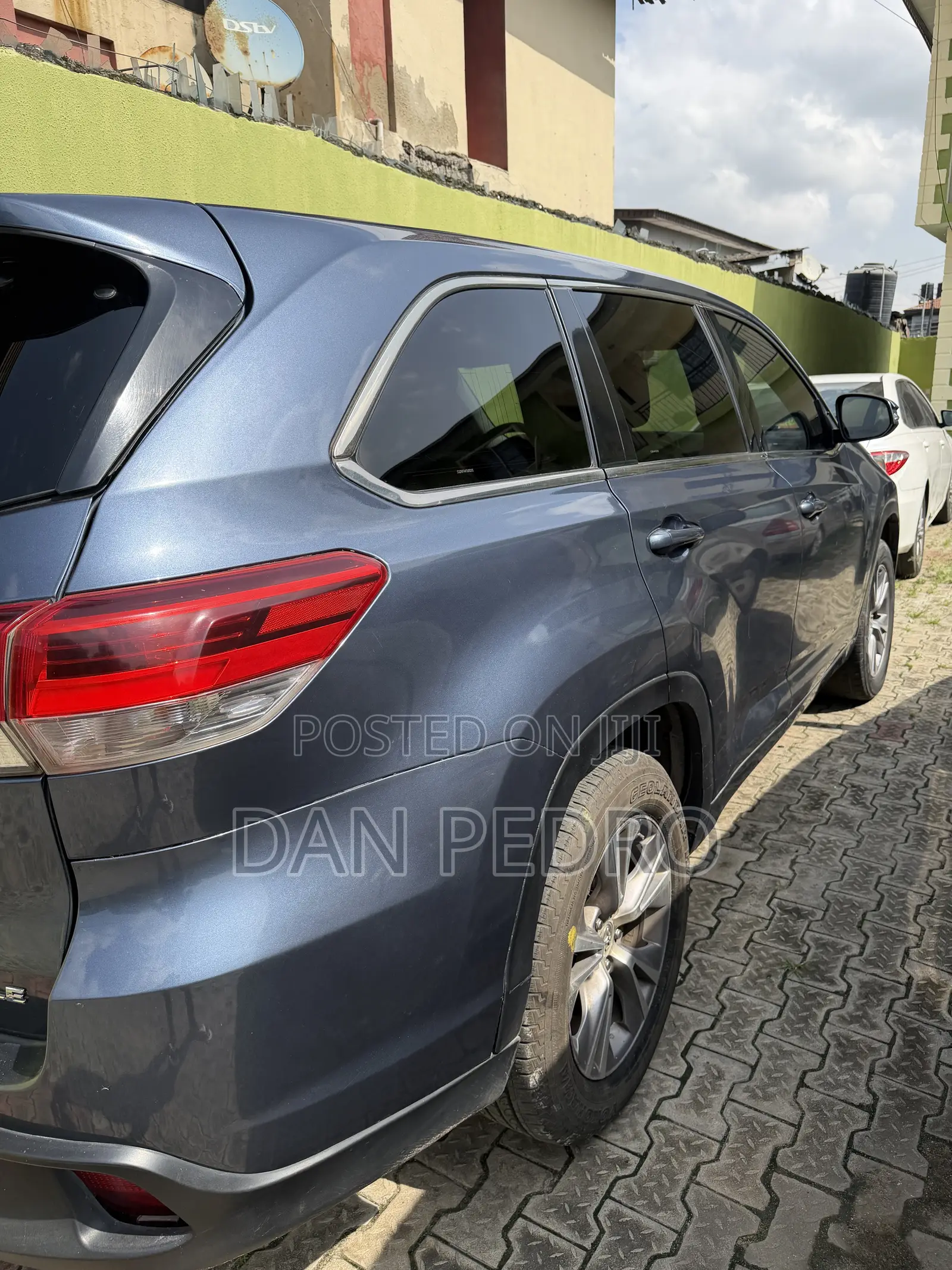 Toyota Highlander LE Plus 4dr SUV AWD (3.5L 6cyl 6A) 2015 Blue