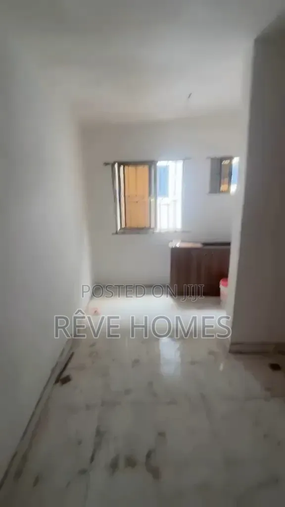 Mini Flat in Pedro for rent