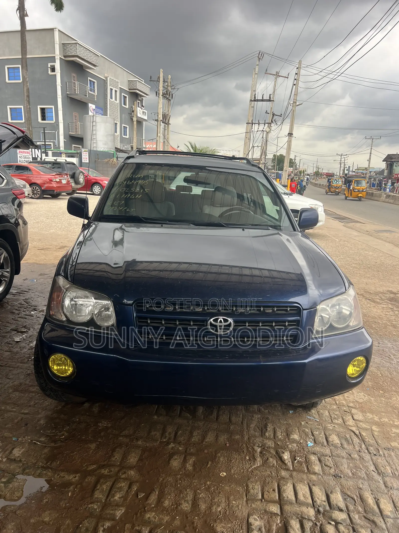 Toyota Highlander Base FWD 2004 Blue
