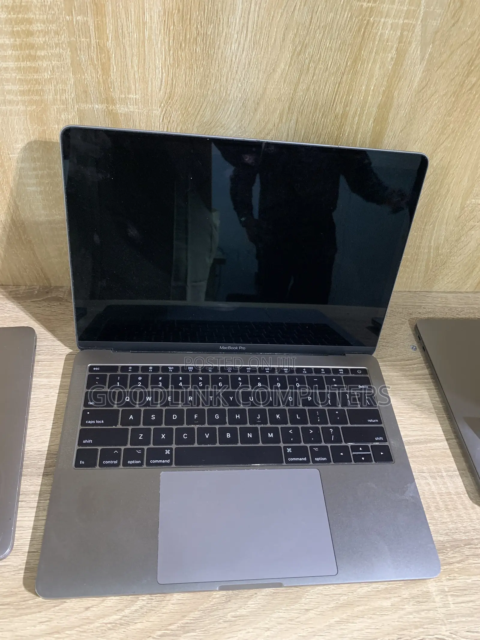 Laptop Apple MacBook Pro 2017 8GB Intel Core i5 SSD 256GB