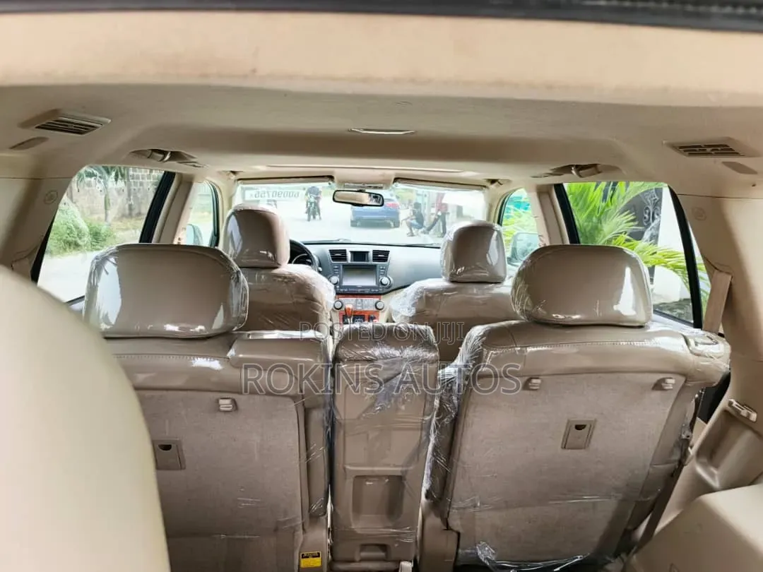 Toyota Highlander Limited 2010 White