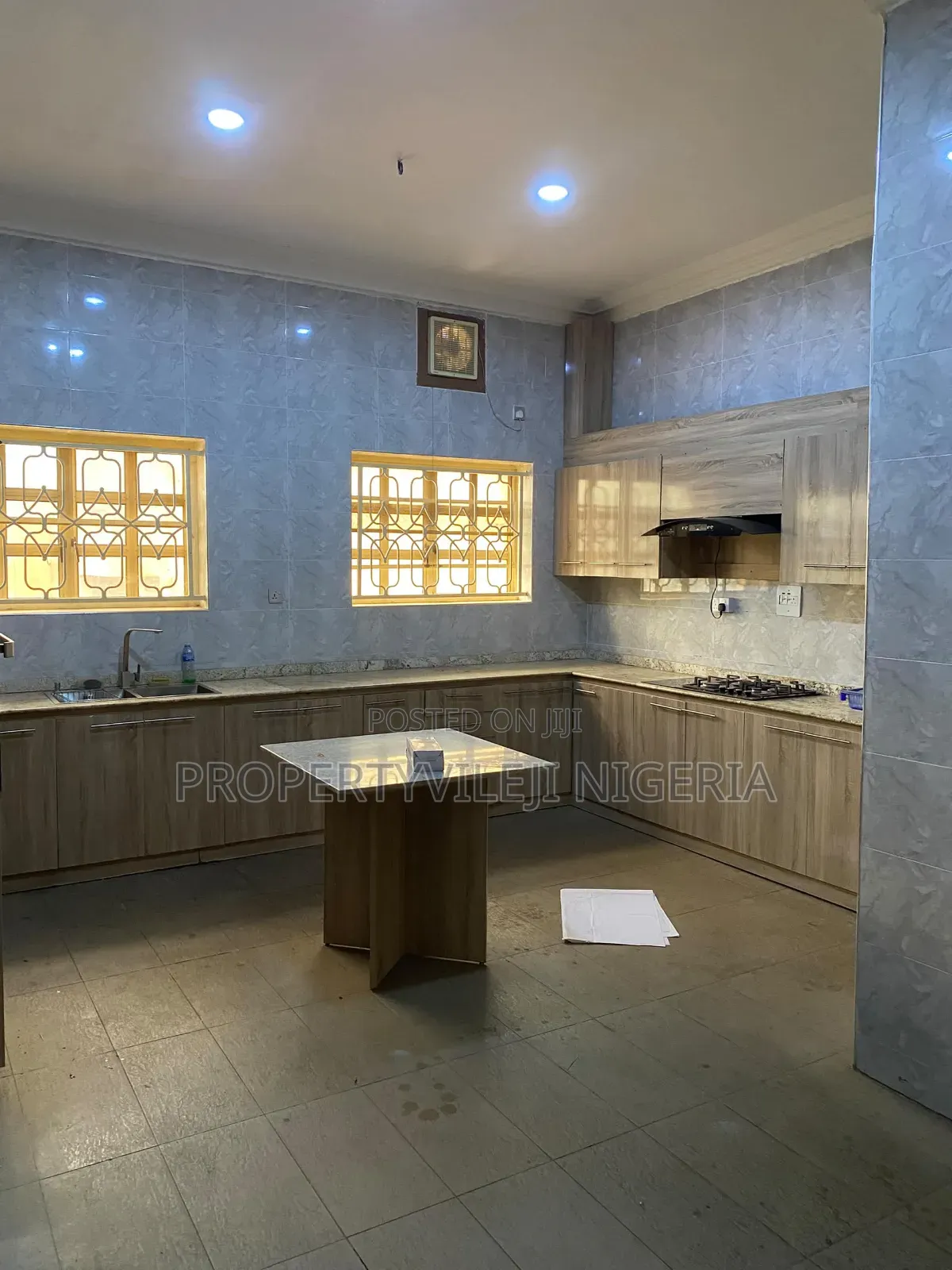 4bdrm Apartment in Maitama for rent