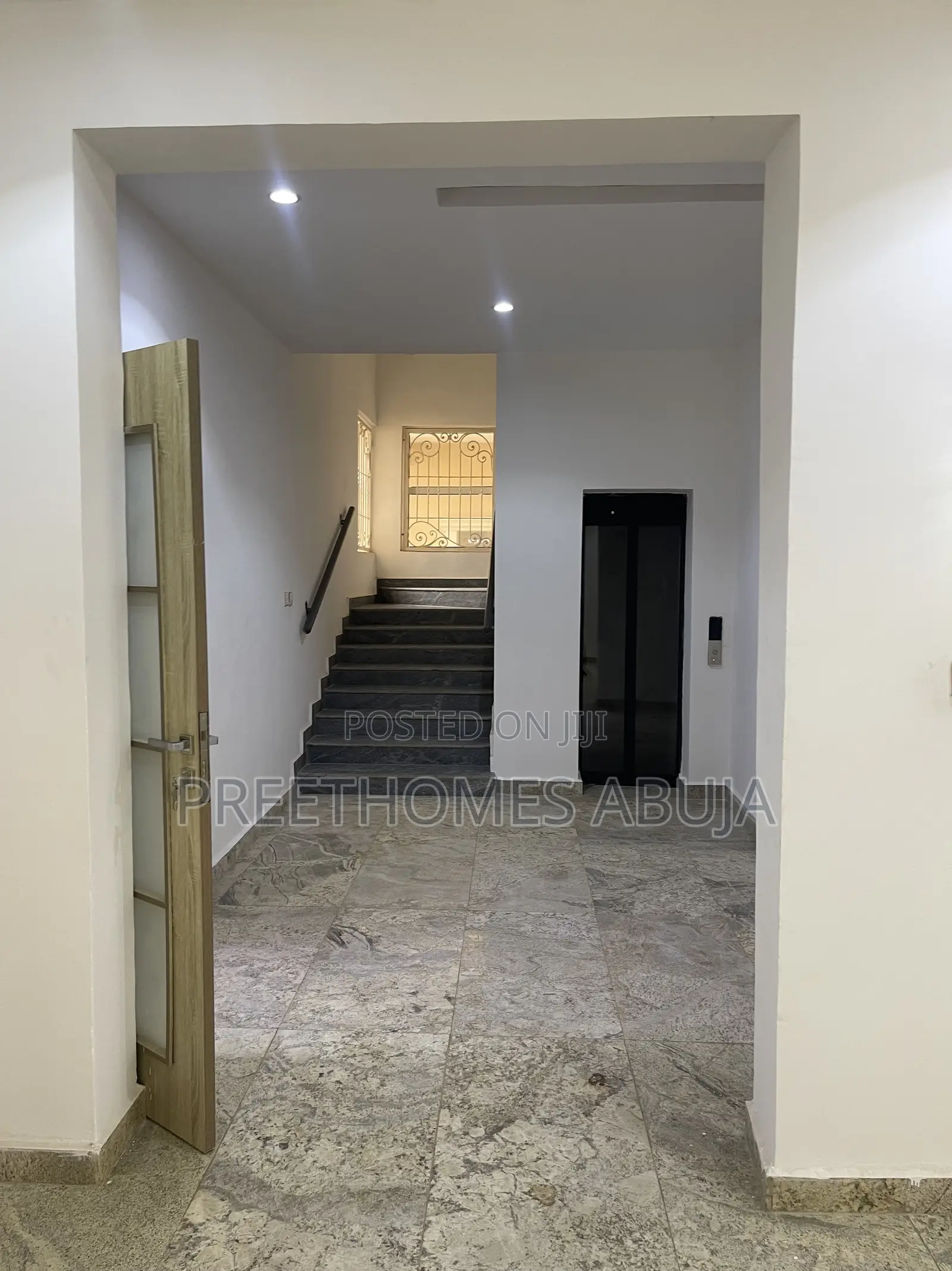 7bdrm Mansion in Asokoro for sale