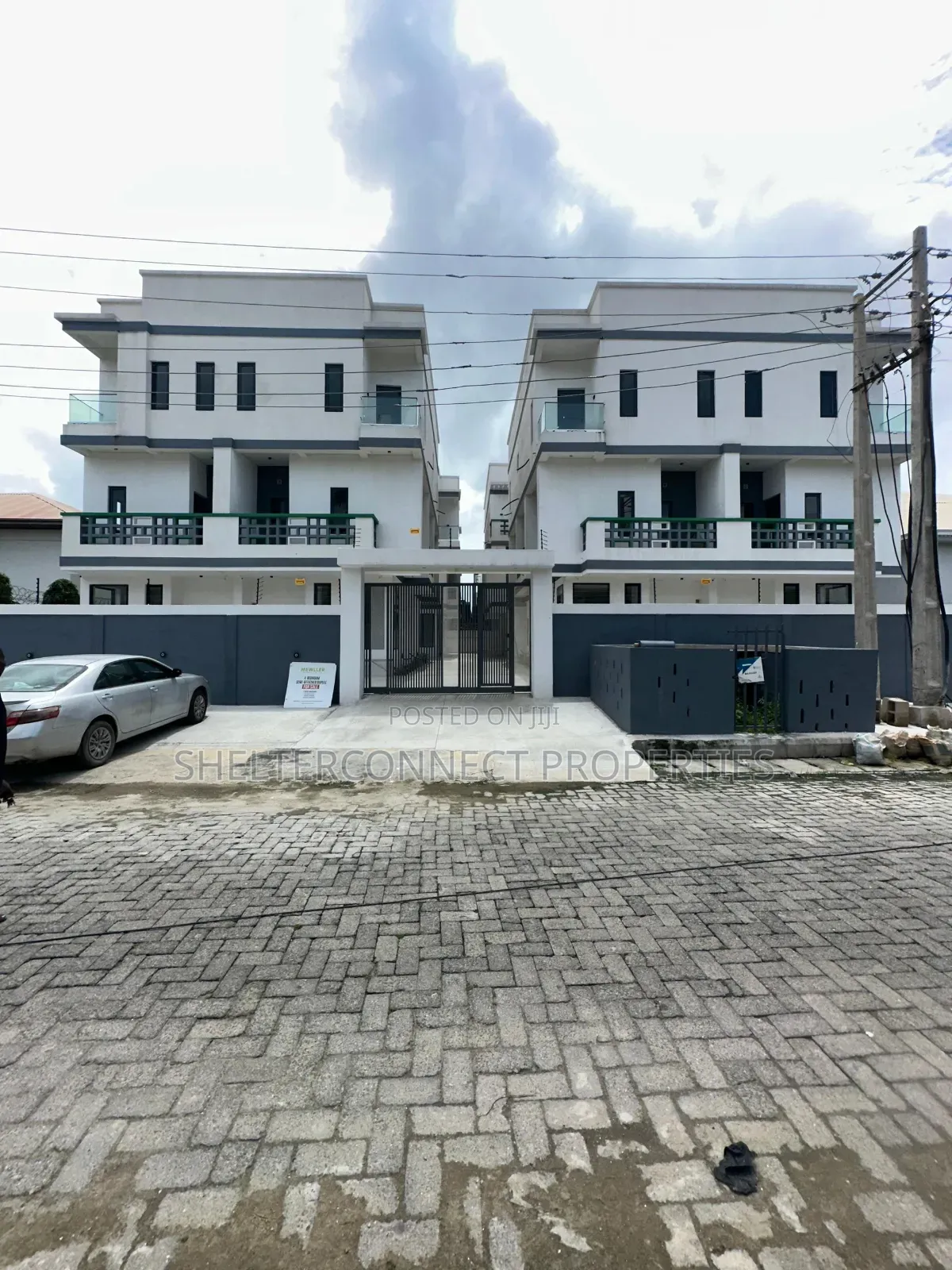 4bdrm Duplex in Lekki Phase 1 for sale