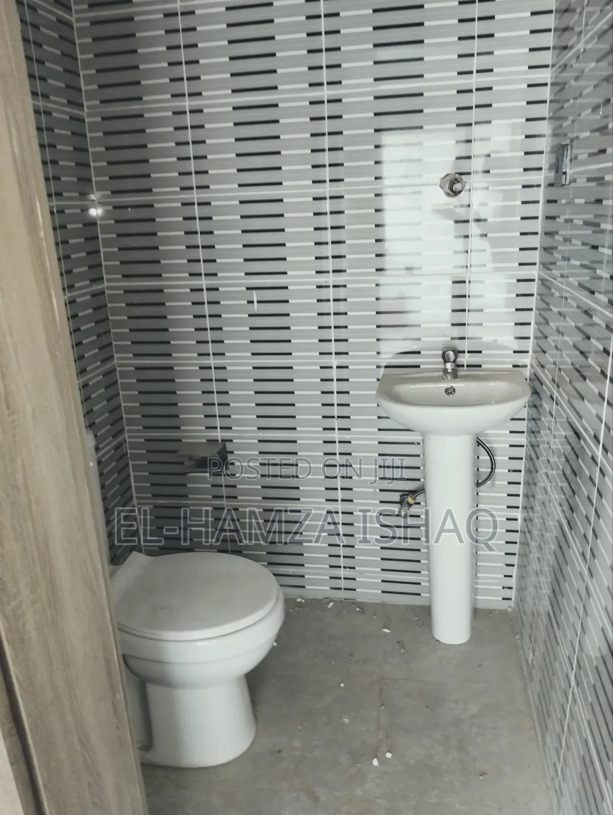 2bdrm Block of Flats in Nice City, Lugbe District for rent