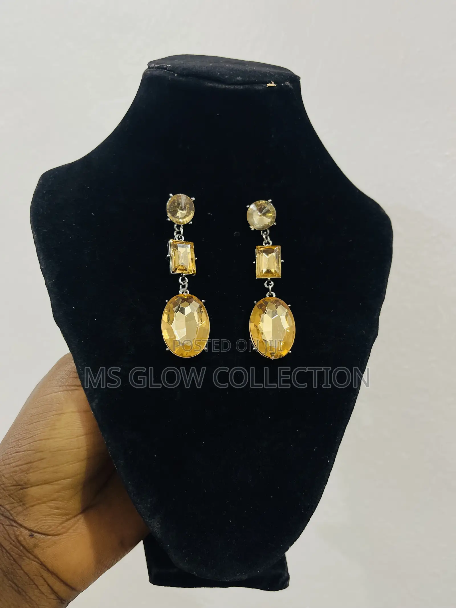 Elegant Gold Gemstone Dangle Earrings