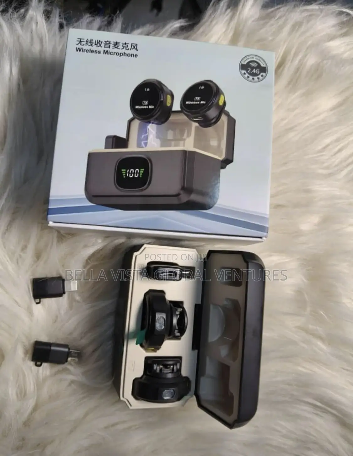Q8 Wireless Clip-on Microphone for Content Creators Vloggers (2mics)