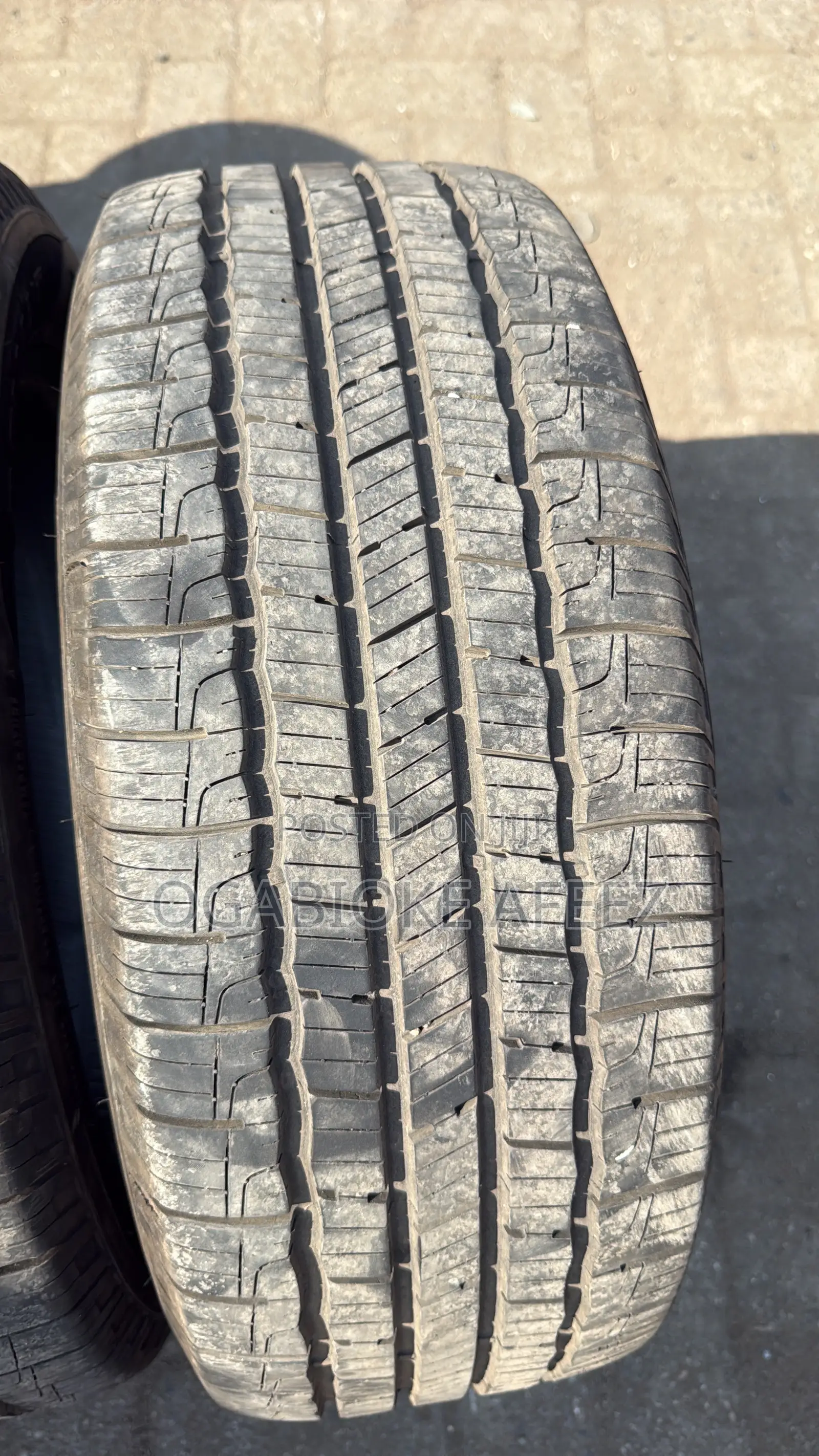 Tyre 215/60/16