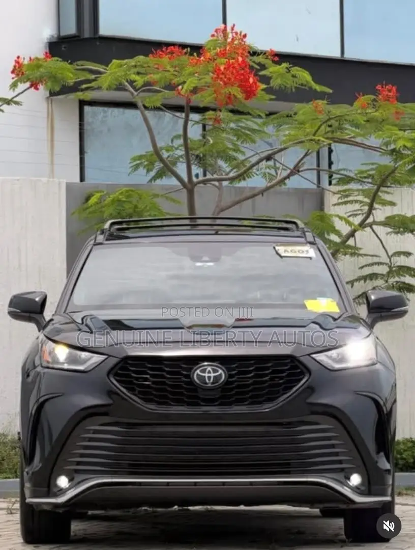 Toyota Highlander XSE AWD 2024 Black