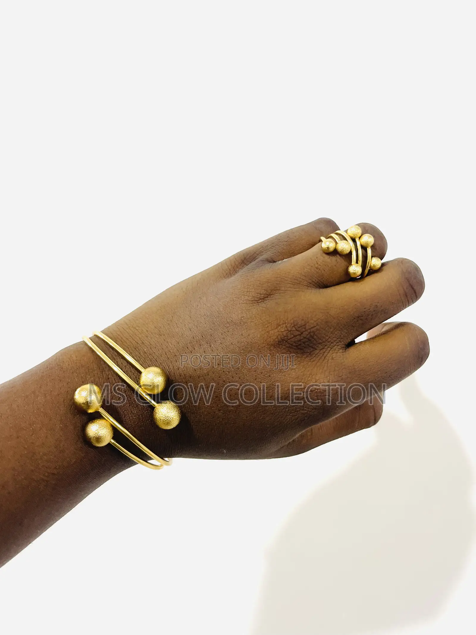 Golden Orb Bracelet Ring