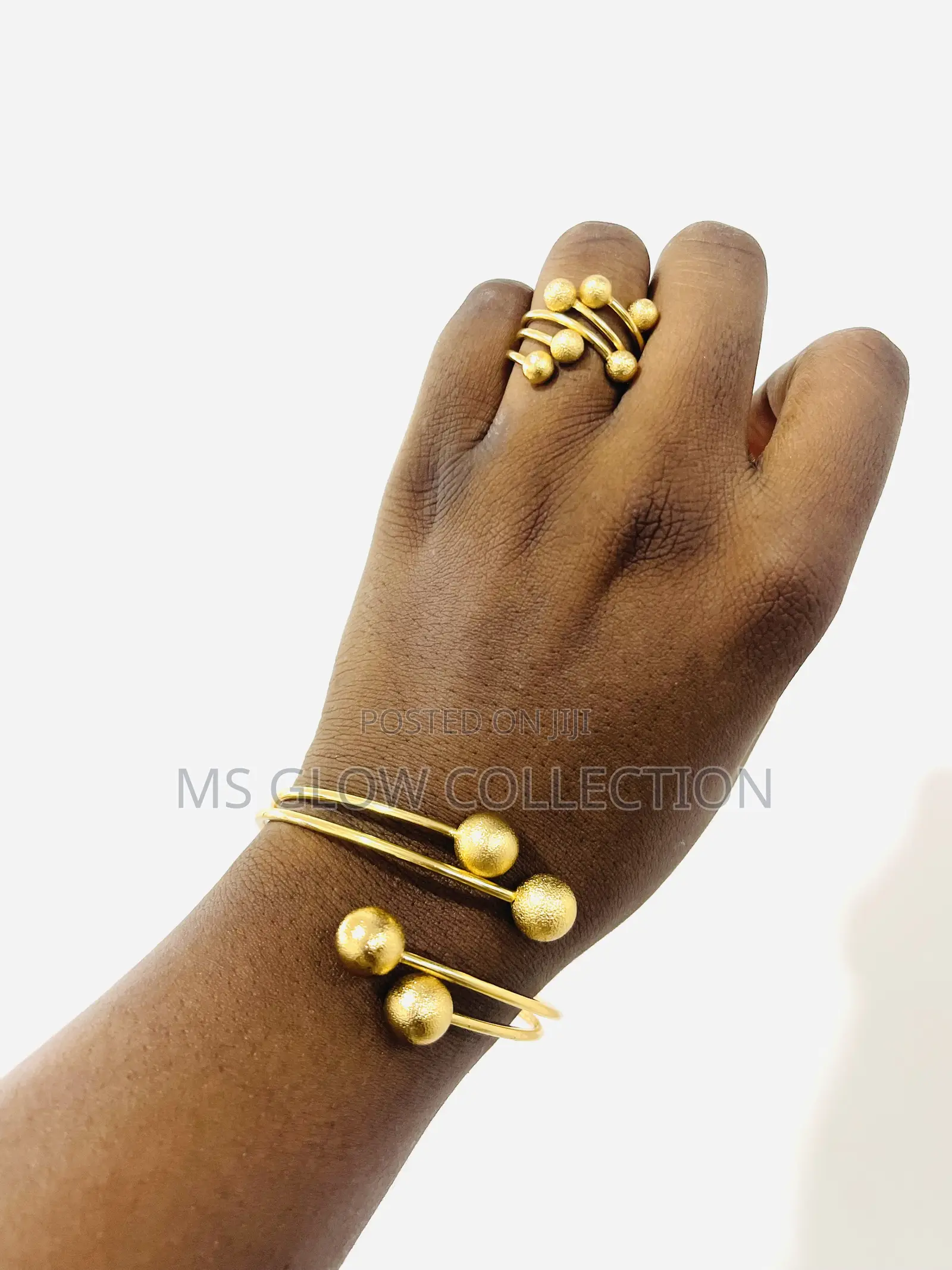 Golden Orb Bracelet Ring