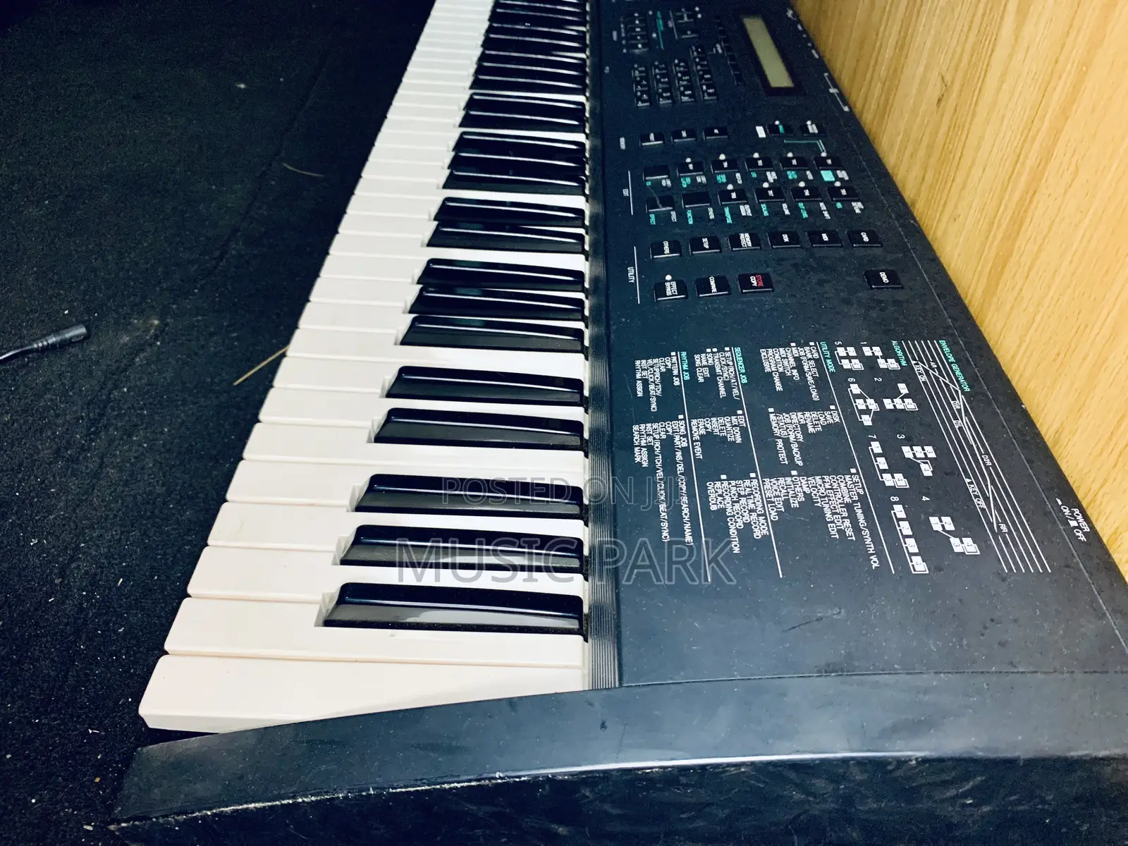 Yamaha V50 Digital Synthesizer – Vintage Fm Power