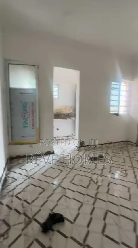 Mini Flat in Pedro for rent