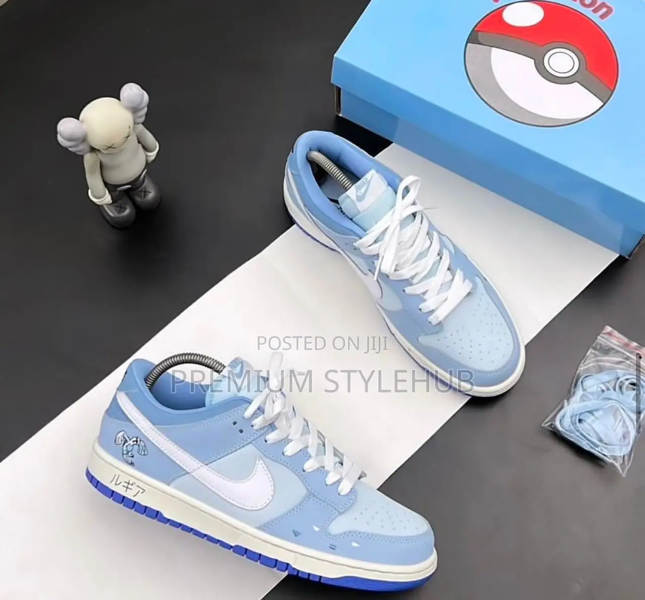 Nike Feel Smart Sneakers