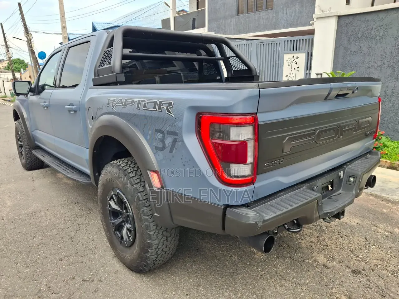 Ford F-150 Raptor 2023 Blue