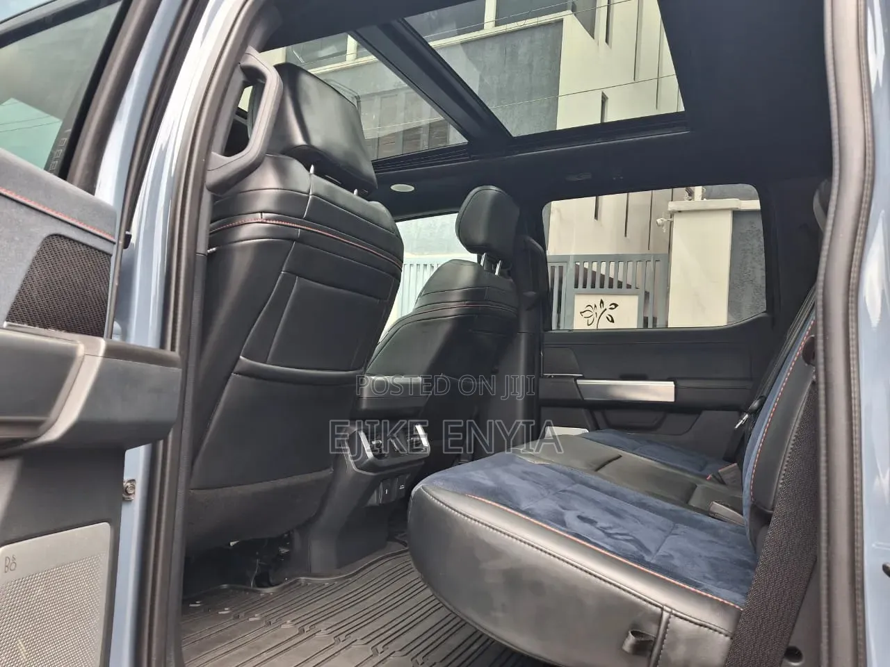 Ford F-150 Raptor 2023 Blue