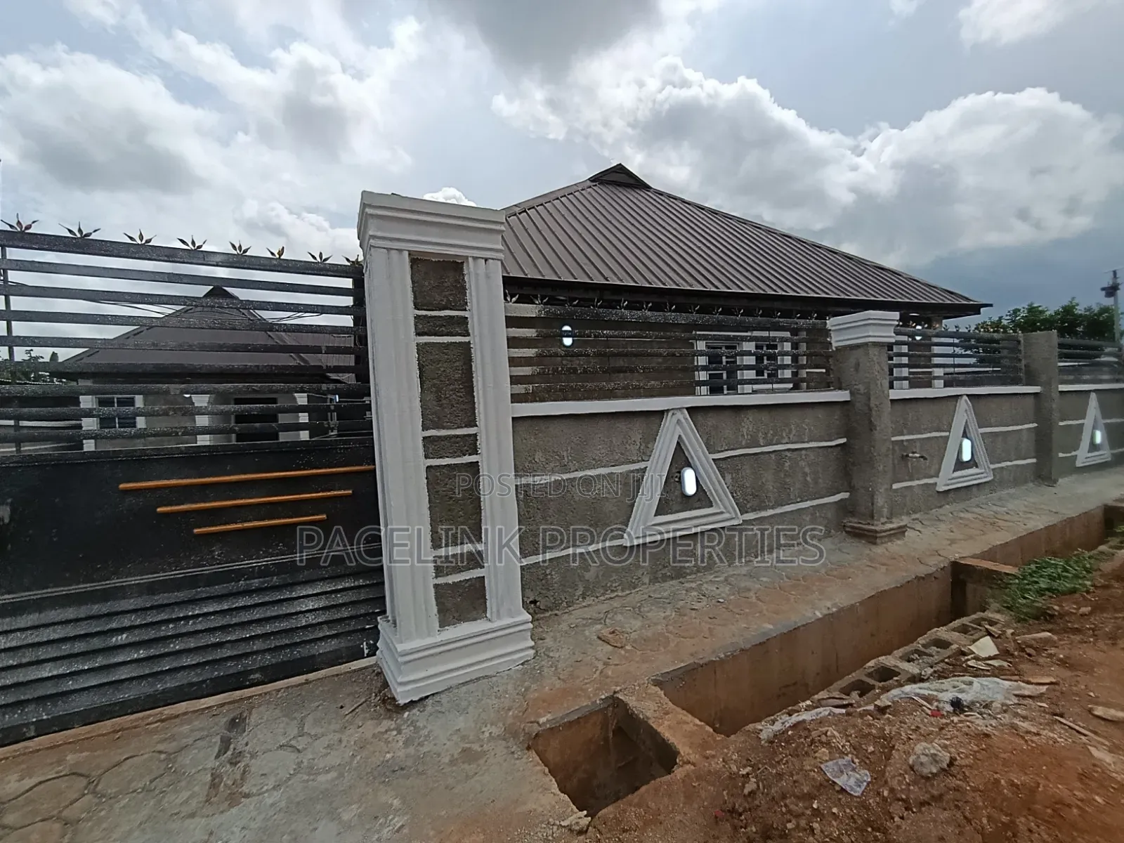 Furnished 1bdrm Apartment in Ayobo for rent