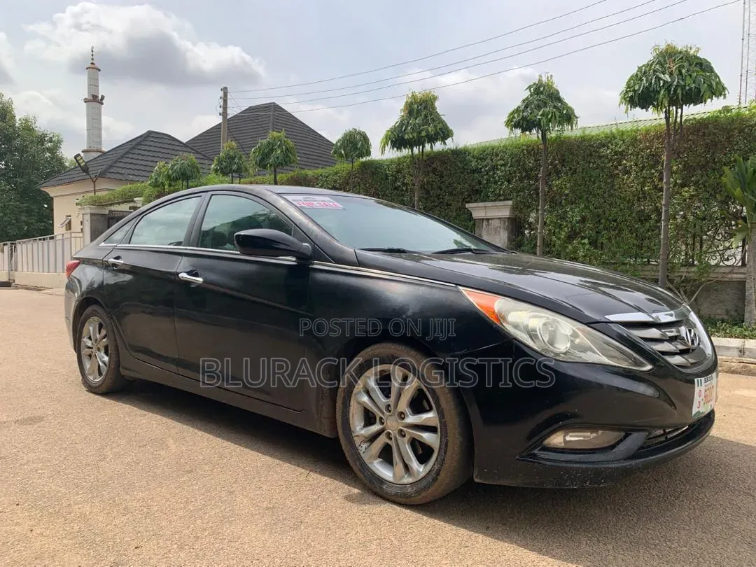 Hyundai Sonata GLS Sedan FWD (2.4L 4cyl 6A) 2012 Black