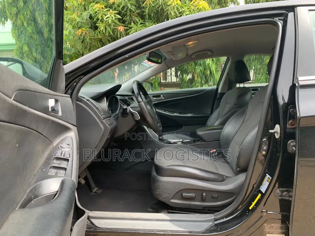 Hyundai Sonata GLS Sedan FWD (2.4L 4cyl 6A) 2012 Black