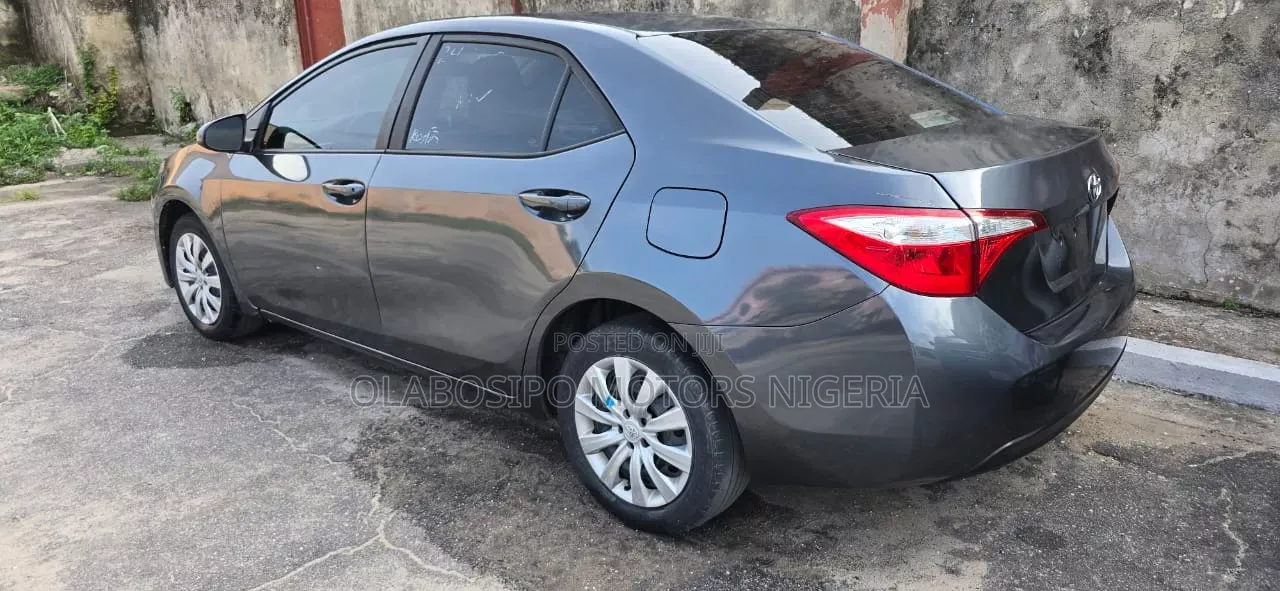 Toyota Corolla LE Eco 4dr Sedan (1.8L 4cyl CVT) 2015 Gray