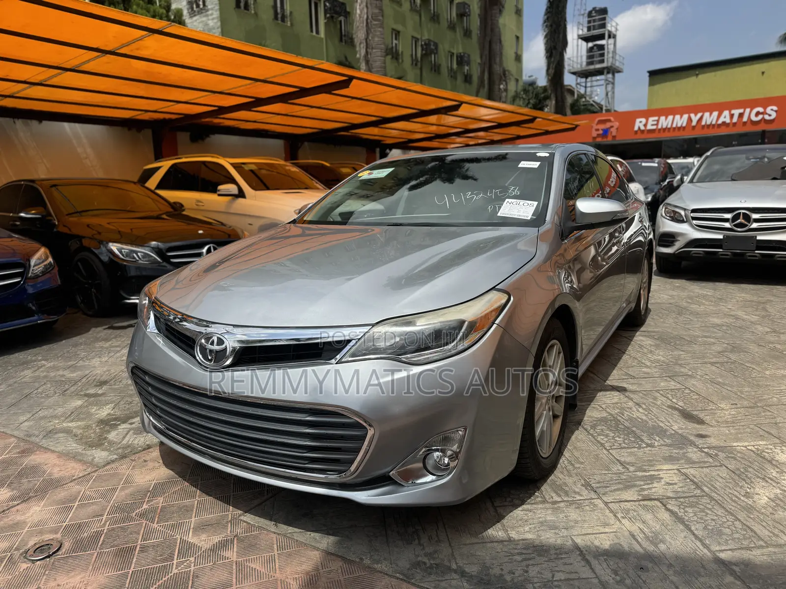 Toyota Avalon XLE 4dr Sedan (3.5L 6cyl 6A) 2015 Gray