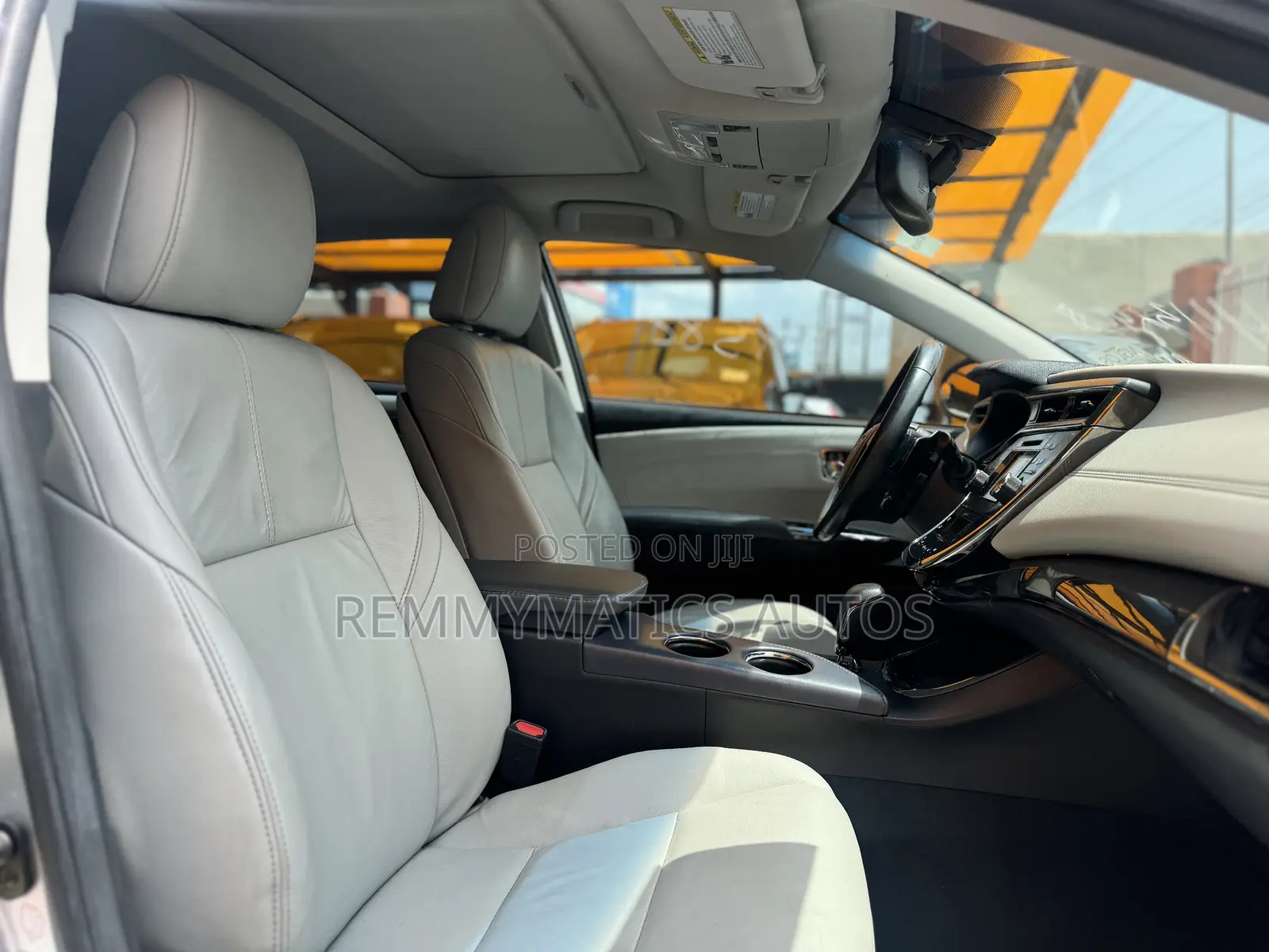 Toyota Avalon XLE 4dr Sedan (3.5L 6cyl 6A) 2015 Gray