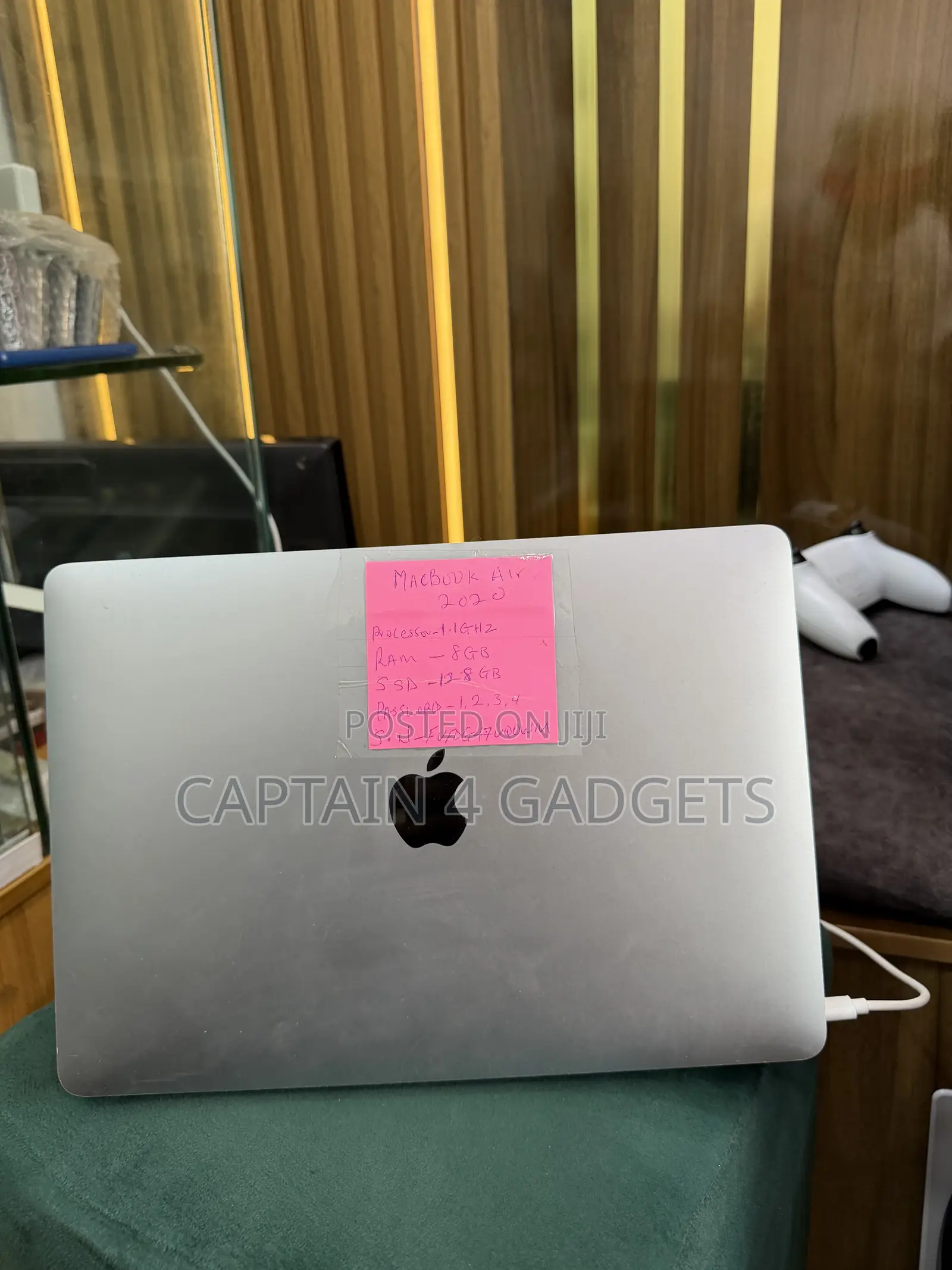 Laptop Apple MacBook Air 2020 8GB Intel Core i3 SSD 128GB