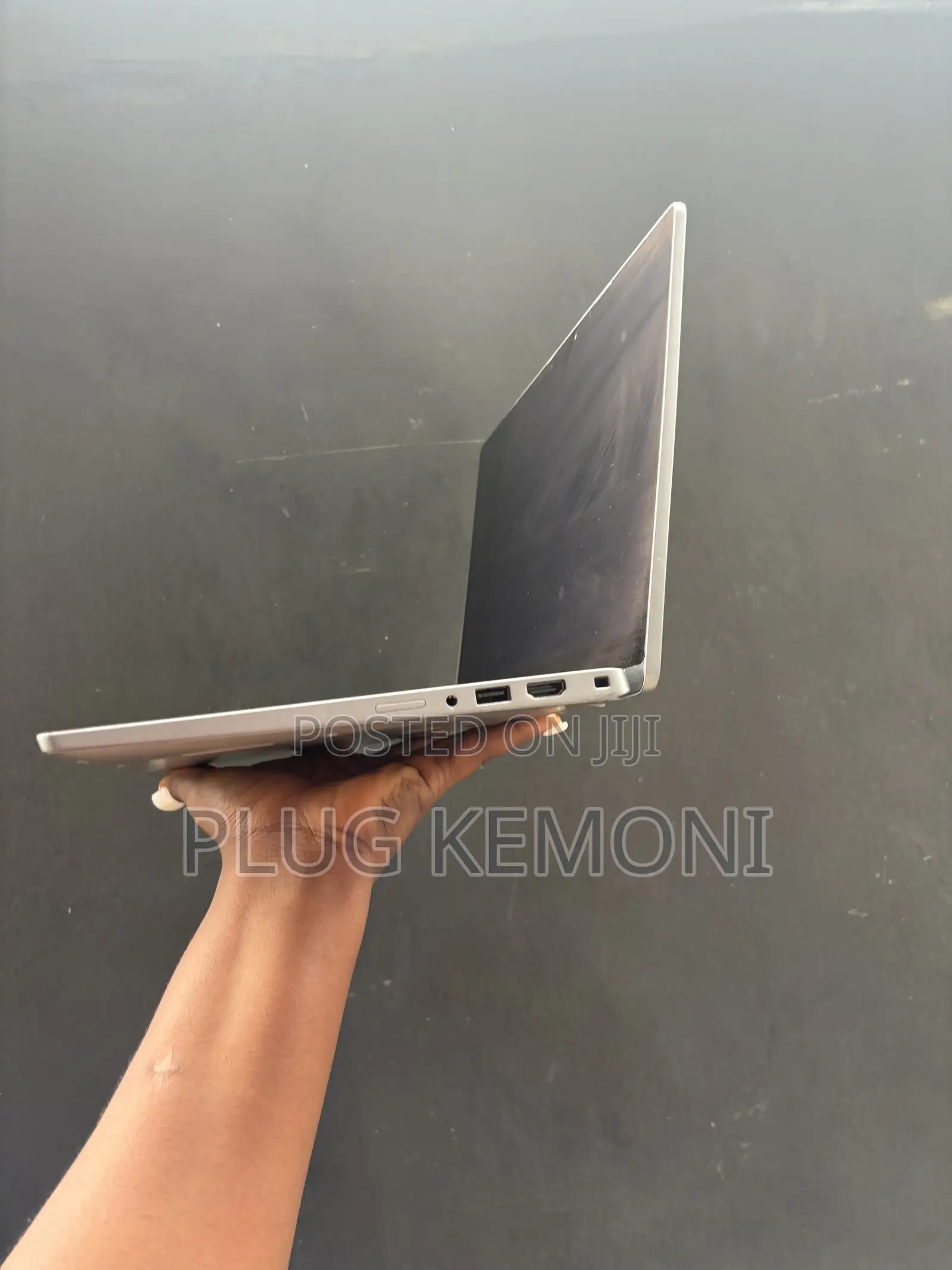 Laptop Dell Latitude 5320 16GB Intel Core i7 SSD 512GB