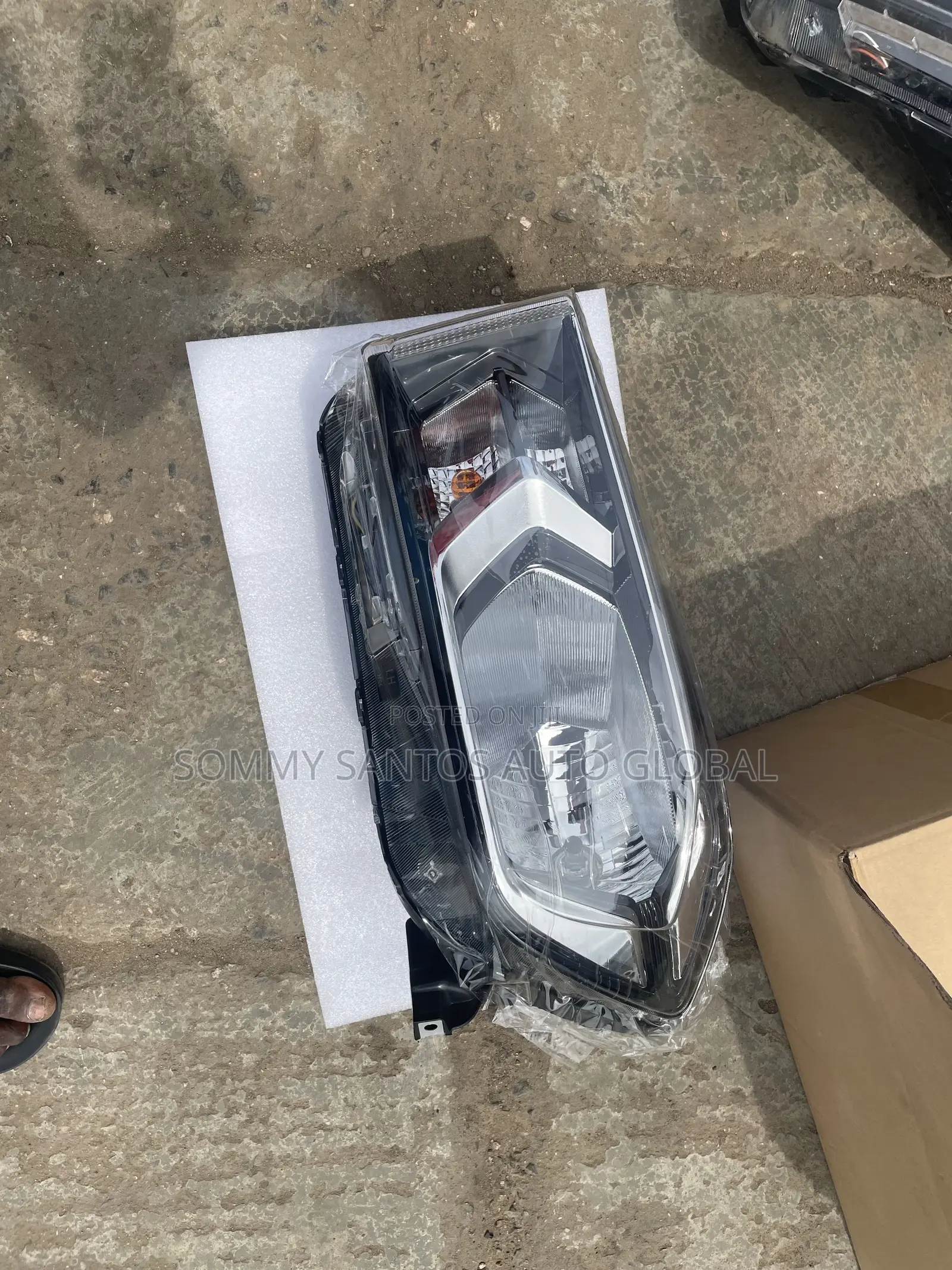 Head Lamp for Maxus T60 Available