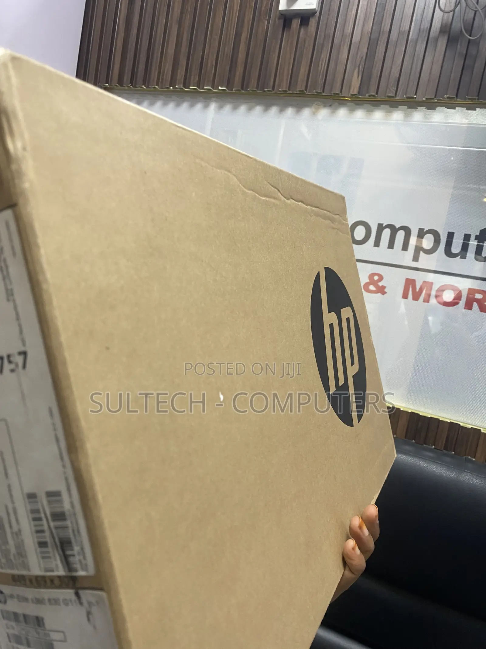 New Laptop HP Elitebook 830 G11 16GB Intel Core Ultra 7 SSD 512GB