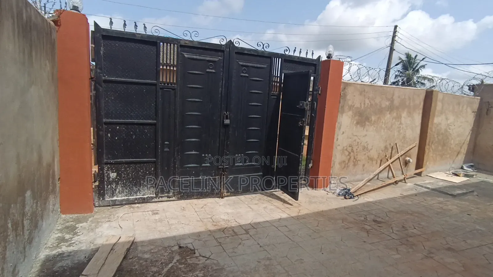 Furnished 1bdrm Apartment in Ayobo for rent